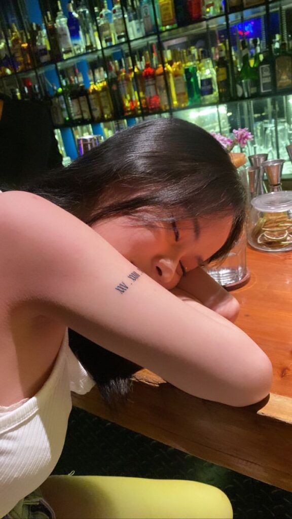 Kuperkosa Pacar temanku di Kamar Mandi Saat Mabuk