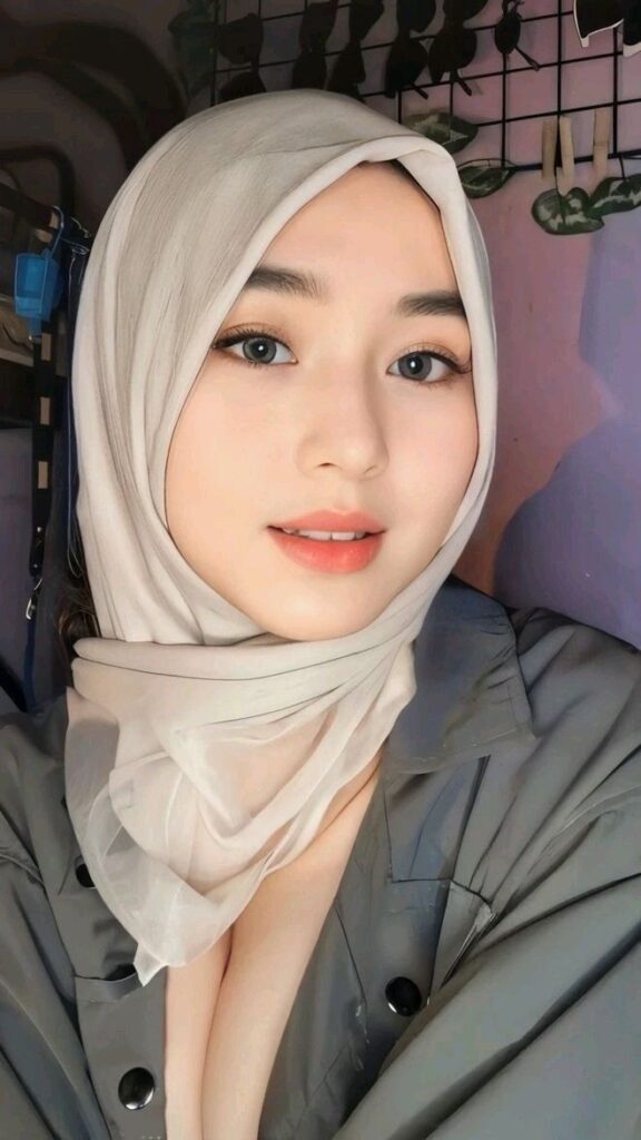 Meskipun Berjilbab Dan Wajahnya Terlihat Manis Tapi Ganas Di Ranjang