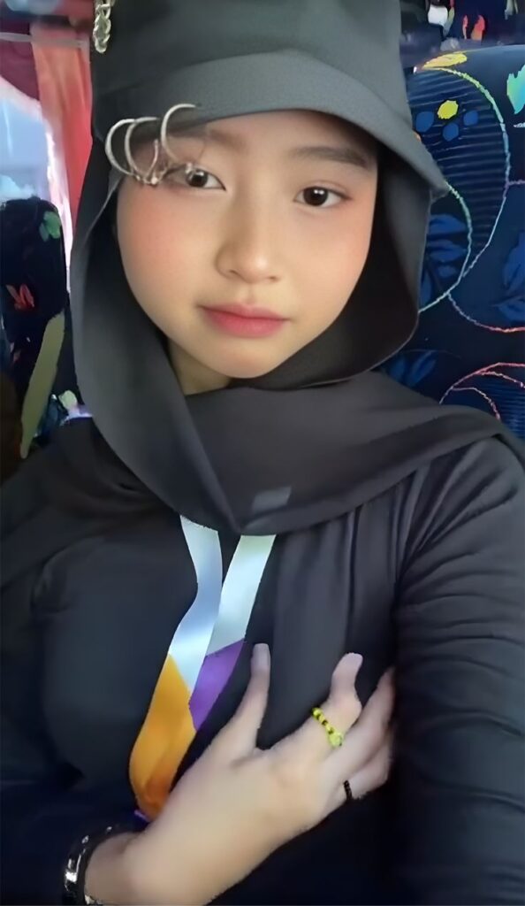 Cerita Bokep Sedarah