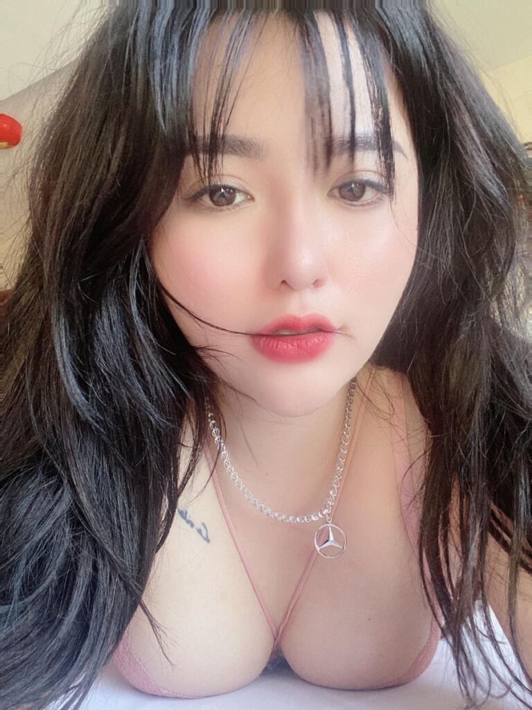 Desahan Calon Istri Paman Yang Menggoda