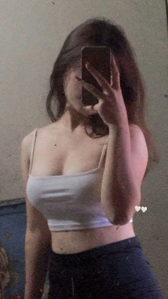 Pembantu yang Hot Banget